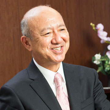 塩冶 憲司氏