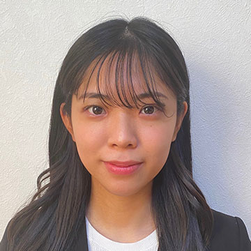 榎本 桃子氏